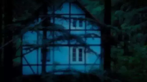 「「おかしい...」山中を30分ほど歩いたのに誰にも会わない　やっと見つけた民家、ドアと叩くと出てきたのは」の画像