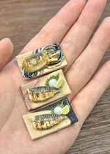 「脳がバグるほどの再現力」「食べられるでしょこれ」　リアルすぎる〝ミニチュア3皿〟にSNS驚がく