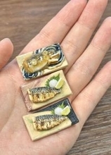 「脳がバグるほどの再現力」「食べられるでしょこれ」　リアルすぎる〝ミニチュア3皿〟にSNS驚がく