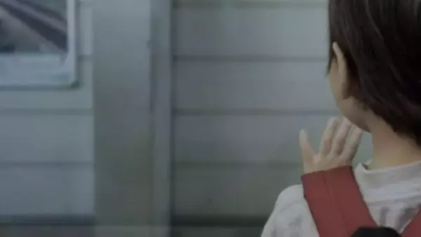 「「私を呼んで泣く小学生の妹と見知らぬ男性が乗った電車が発進。男性はホームの私にジェスチャーで」（愛知県・30代女性）」の画像