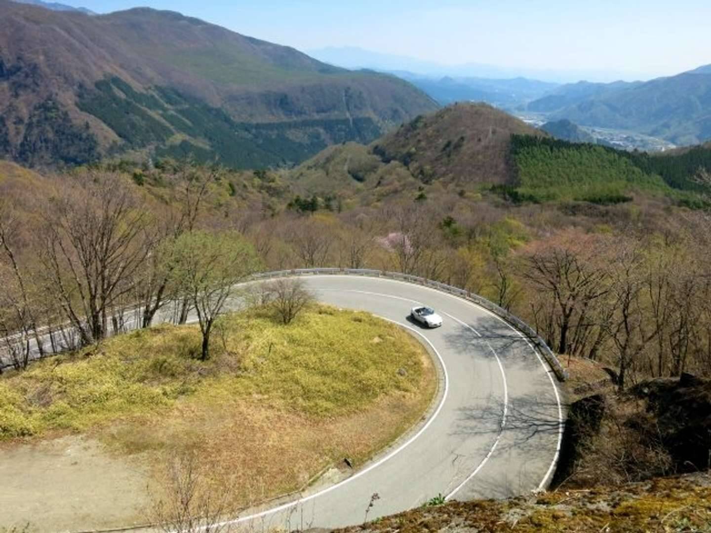 「忠告を聞かず、女一人で山を下る私。途中で車から見知らぬ人に声をかけられて」（年齢不詳・女性）