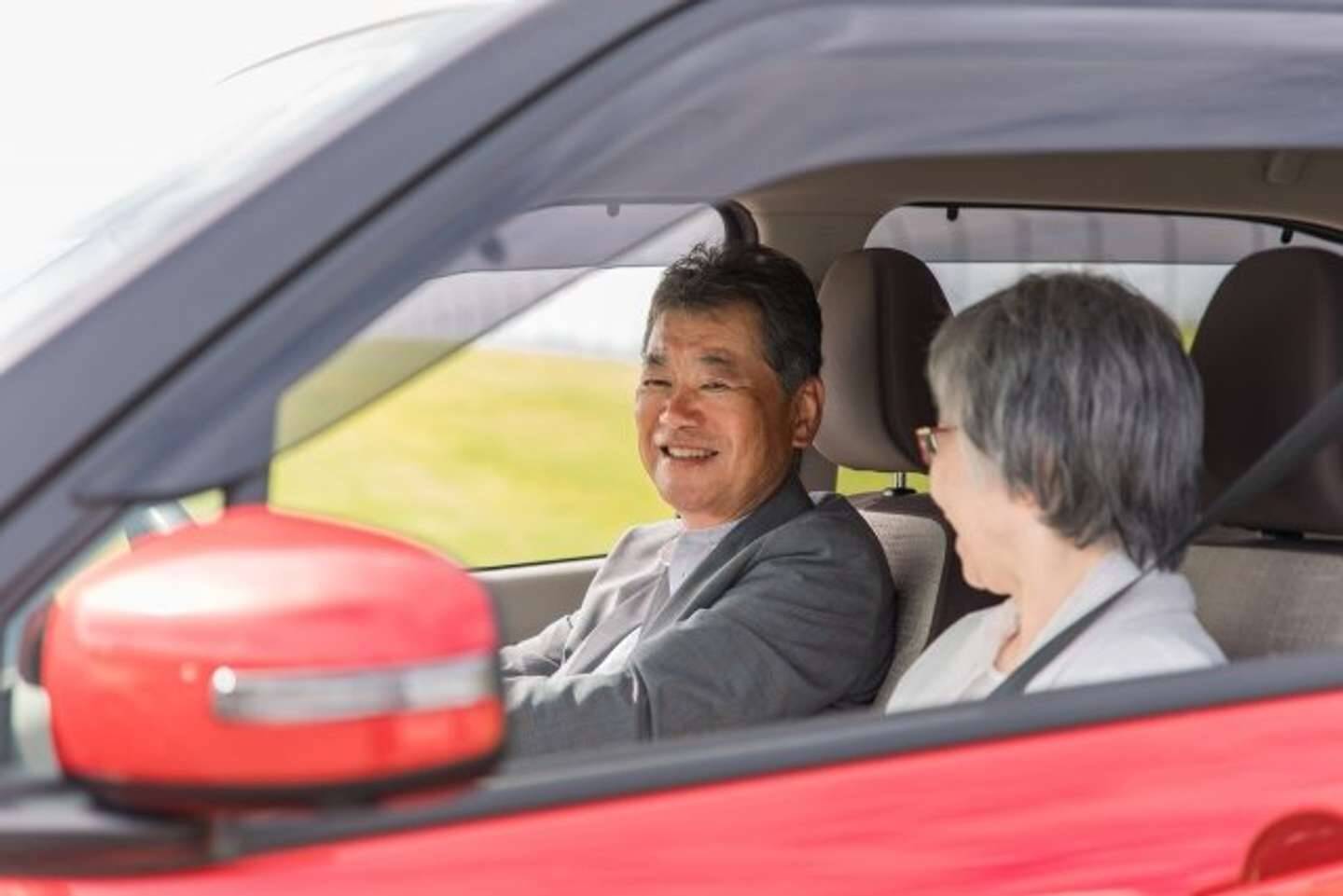 「忠告を聞かず、女一人で山を下る私。途中で車から見知らぬ人に声をかけられて」（年齢不詳・女性）