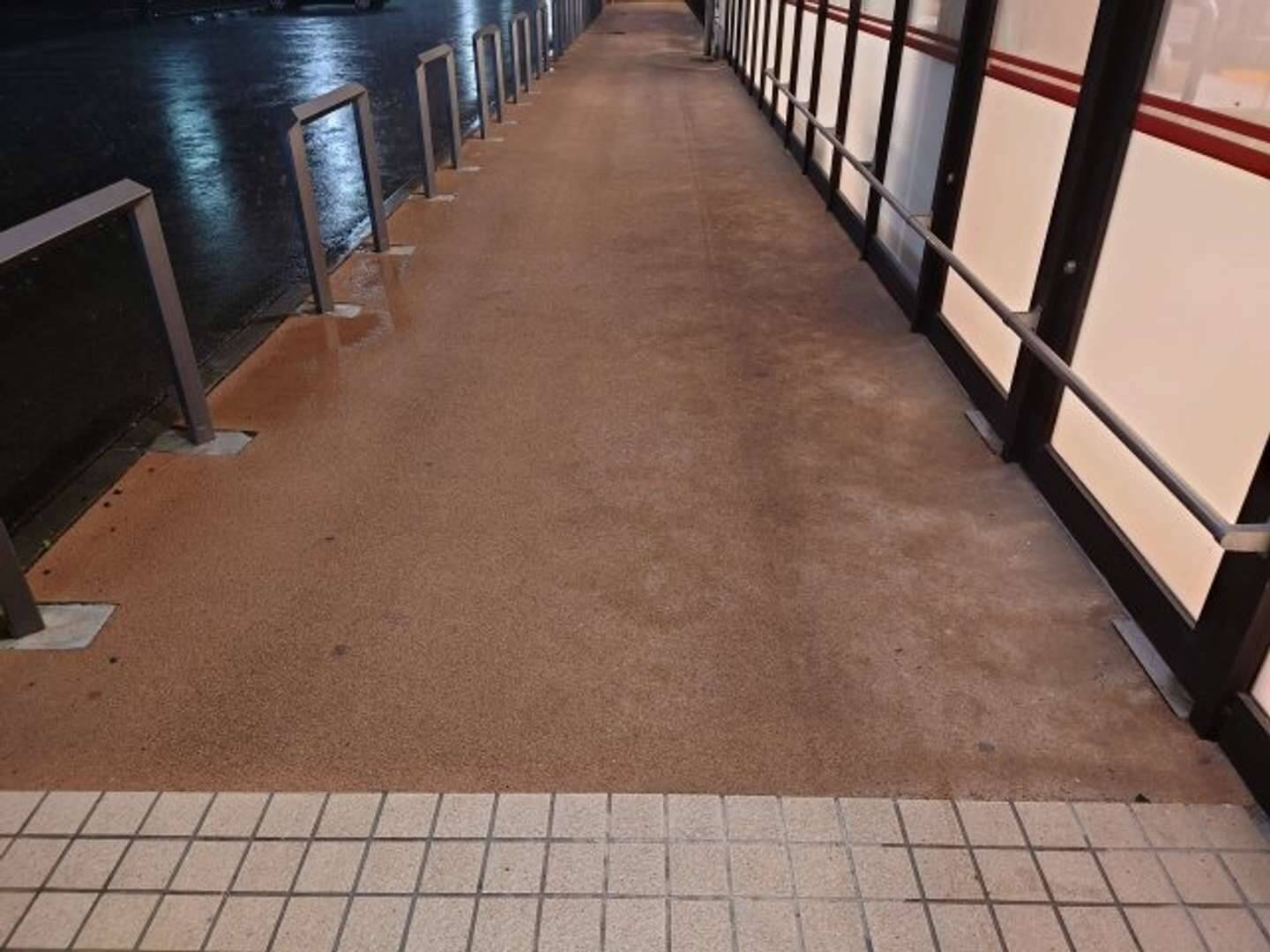 「産後8か月、孤独な子育て中の私は涙。雨の日のスーパーで、見知らぬおばさまに...」（静岡県・40代女性）