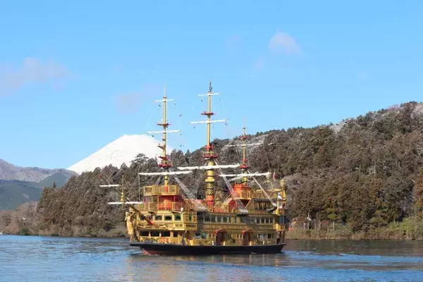 「船長は「有馬かな」！？　エイプリルフールネタが実現...海賊船で繰り出す推しの子×芦ノ湖コラボ【4／2～5／31】」の画像