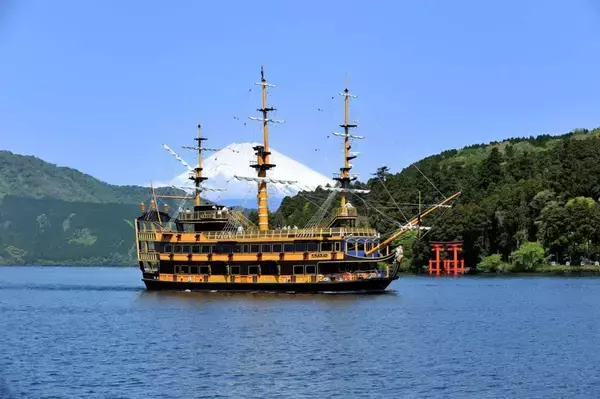 「船長は「有馬かな」！？　エイプリルフールネタが実現...海賊船で繰り出す推しの子×芦ノ湖コラボ【4／2～5／31】」の画像