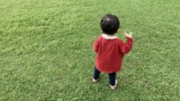 「1歳娘と散歩中にすれ違った見知らぬ男性。帰りがけにまたすれ違い、目が合ったから意を決して...」（愛知県・30代女性）