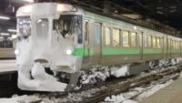 「大混雑の電車に2歳息子とスーツケースを抱えて乗車。なんとか座れたけど、小学生に席を譲ることになり...」（長野県・40代女性）