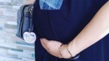 「猛暑の中、買い物に出かけた臨月の私。日傘をさして歩いていると、向かいから来たおばあさんが『あんた...』」