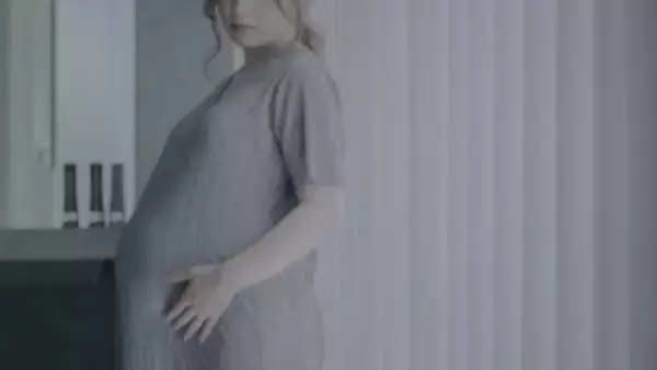 「いつ生まれても不思議じゃない」と言われながら、2駅歩こうとした妊婦の私。途中で腰にひどい痛みが（愛知県・50代女性）