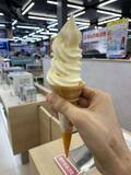 「池袋のビックカメラで売られてた〝意外すぎる商品〟にSNS驚がく　何故ココで？店長に聞く」の画像1