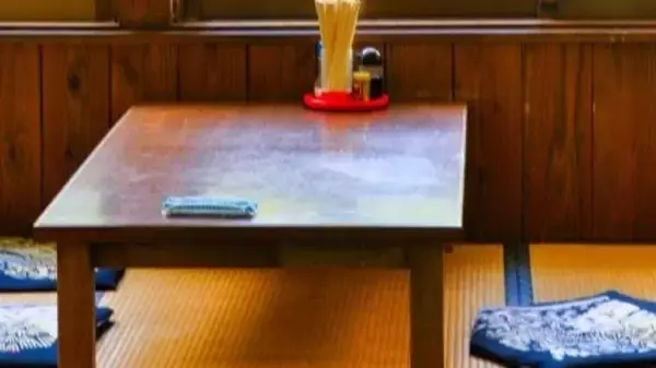 「幼い息子が元気すぎて謝ってばかりの日々。飲食店で騒がないようゲームをさせてたら、常連客たちが...」（群馬県・30代女性）