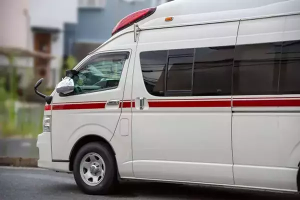 「急に子どもがダラーンと後ろに倒れ「けいれん」　顔もどんどん紫色に...スーパーで起きた緊急事態（長野県・30代女性）」の画像