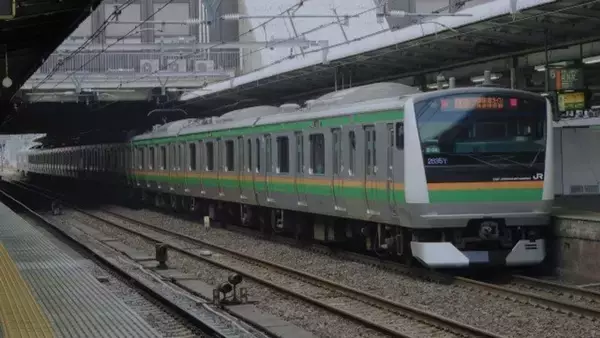 「満員の湘南新宿ラインで通勤していた妊娠中の私。高齢女性客に大声で『ひどいねー！』と声をかけられて」（東京都・30代女性）