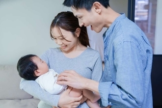 〝男性育休〟を9か月取得した夫は、その期間をどう過ごしたか? 当事者夫婦それぞれに聞く体験談