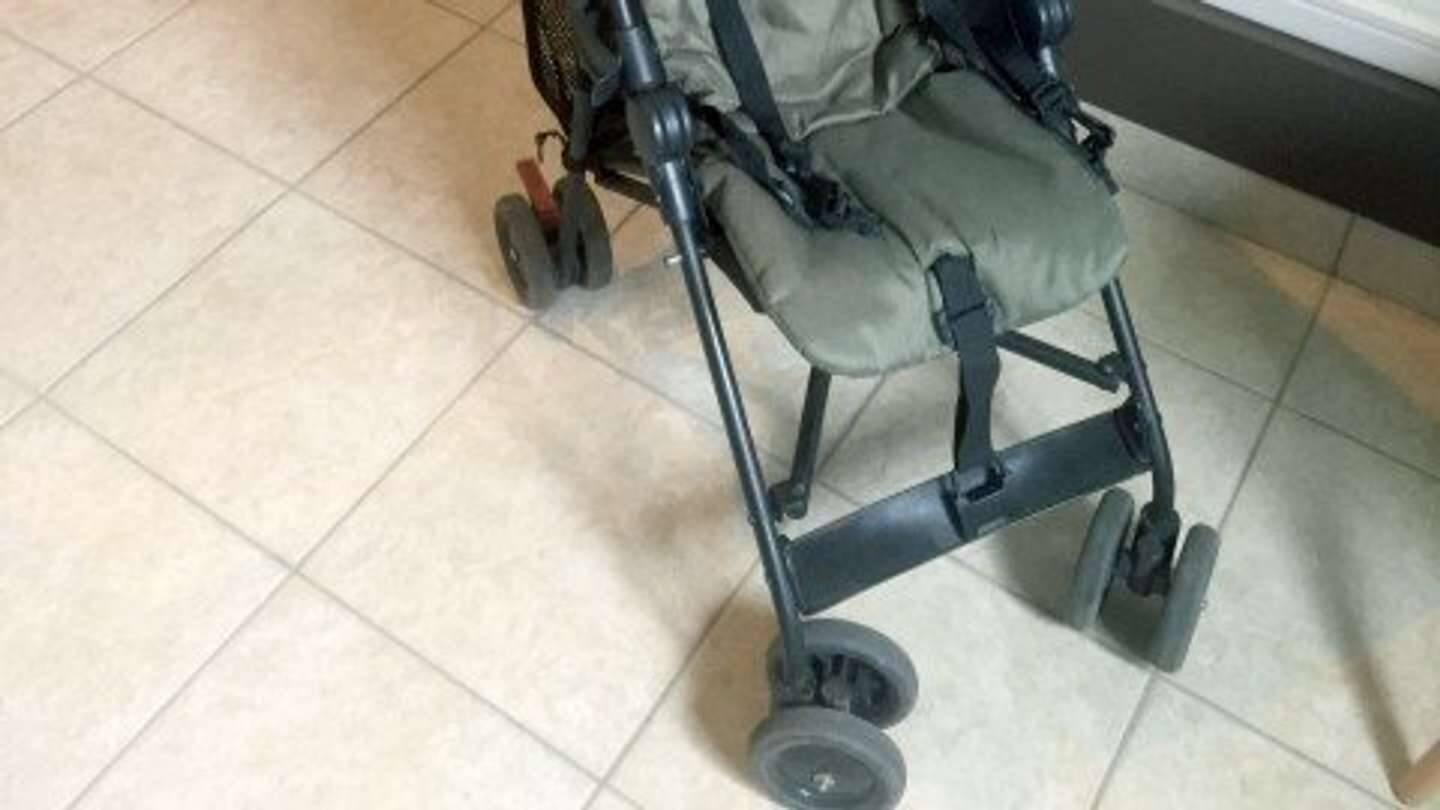 「ベビーカー連れで入った施設はエレベーター無し。階段を使おうとしたら、降りてきたおじさんが...」（秋田県・40代女性）