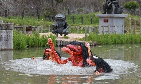 水底から不気味なカッパがゴボゴボ Jr福崎駅前に設置されたオブジェが怖すぎて笑えない 19年11月27日 エキサイトニュース