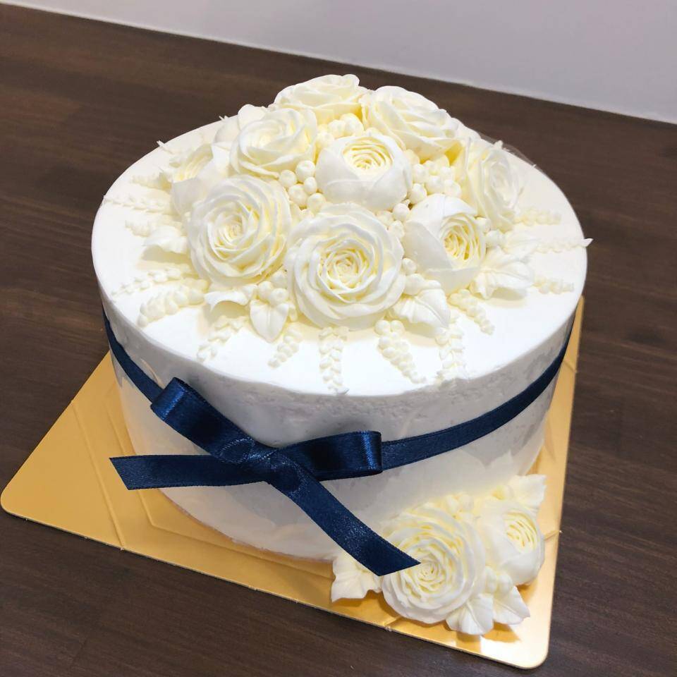 シンプルだからこそ難しい 白一色でデコレーションされたケーキが彫刻のような美しさ 年1月18日 エキサイトニュース 2 2