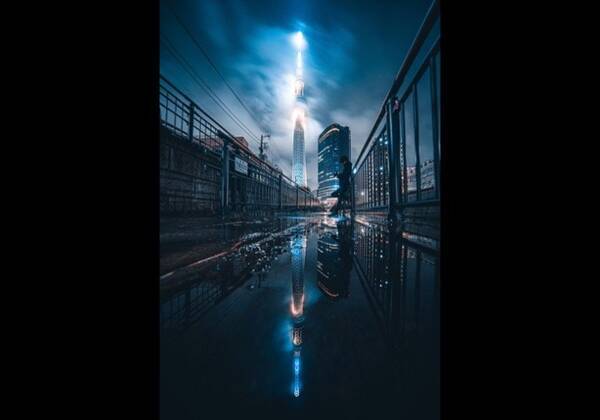 完全にサイバーパンクの世界 梅雨のスカイツリーを捉えた幻想写真が最高にかっこいい 年6月27日 エキサイトニュース