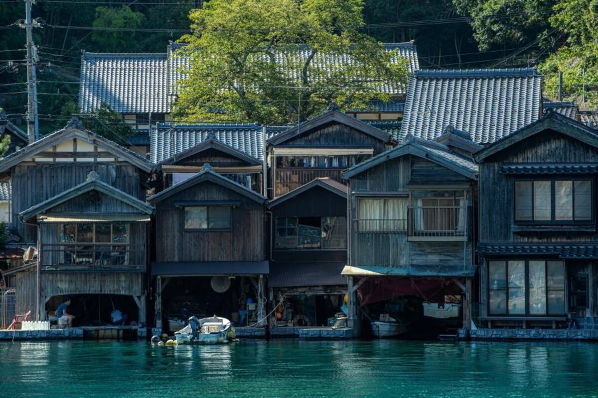 京都にある 和風ヴェネツィア の風情がすごすぎる 湾上に並ぶ舟屋と美しい海に国内外から反響 年11月17日 エキサイトニュース