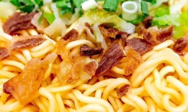 あの 炭火焼肉たむら がカップ麺に そのままでもウマいけど たむけん考案 味変 アイテムにマニアも舌つづみ 21年3月14日 エキサイトニュース