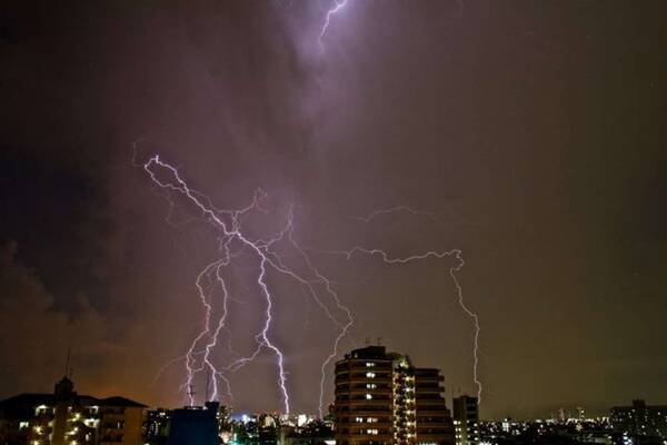 落雷時には 家の真ん中 に居るべし その理由は 21年6月24日 エキサイトニュース