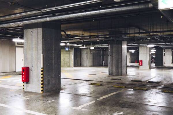 駐車する時は 高級車の横に止めろ 地元民が明かした トナラー する理由が恐怖でしかない 静岡県 50代男性 21年8月12日 エキサイトニュース 駐車する時は 高級車の横に止めろ 地元民が明かした トナラー する理由が恐怖でしかない 静岡県 50代男性 21年8月12日 エキサイトニュース