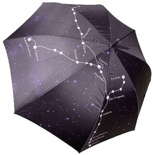 傘に広がるのは、星空と路線図　小田急線コラボのレンタル傘に反響「まさに銀河鉄道じゃん」
