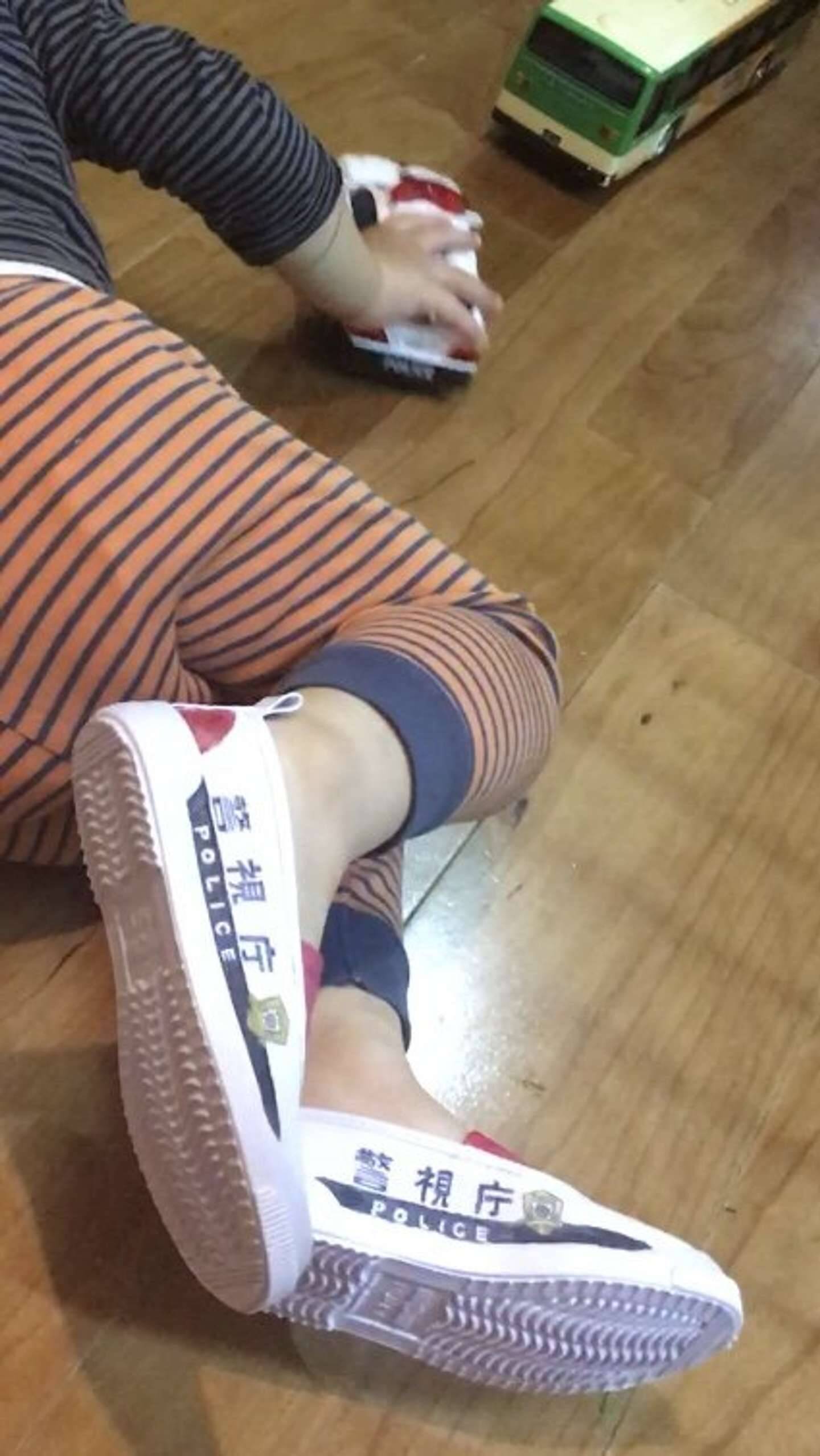 スポーツの試合を担当している人 おとこ 錆び 2 歳児 上履き どこにも おなかがすいた ブランチ