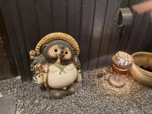 相性の良さは狸を超えた となりのトトロと信楽焼のコラボアイテムたちが可愛すぎる 18年7月25日 エキサイトニュース