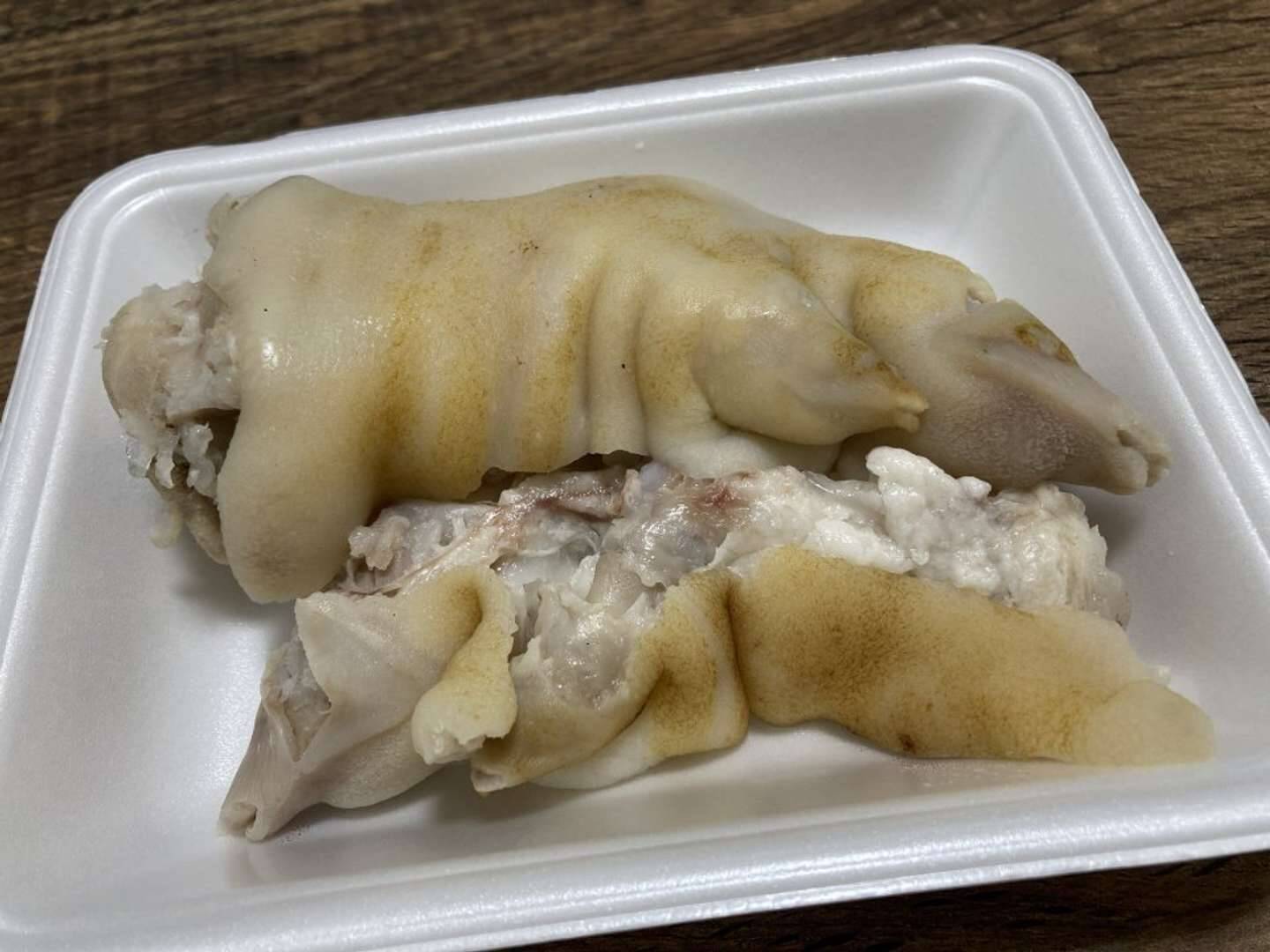 スーパー玉出 豚足 2種食べ比べレポ 照り照りの醤油味vsちょっとグロい塩味 ウマいのはどっち 21年12月4日 エキサイトニュース 2 2