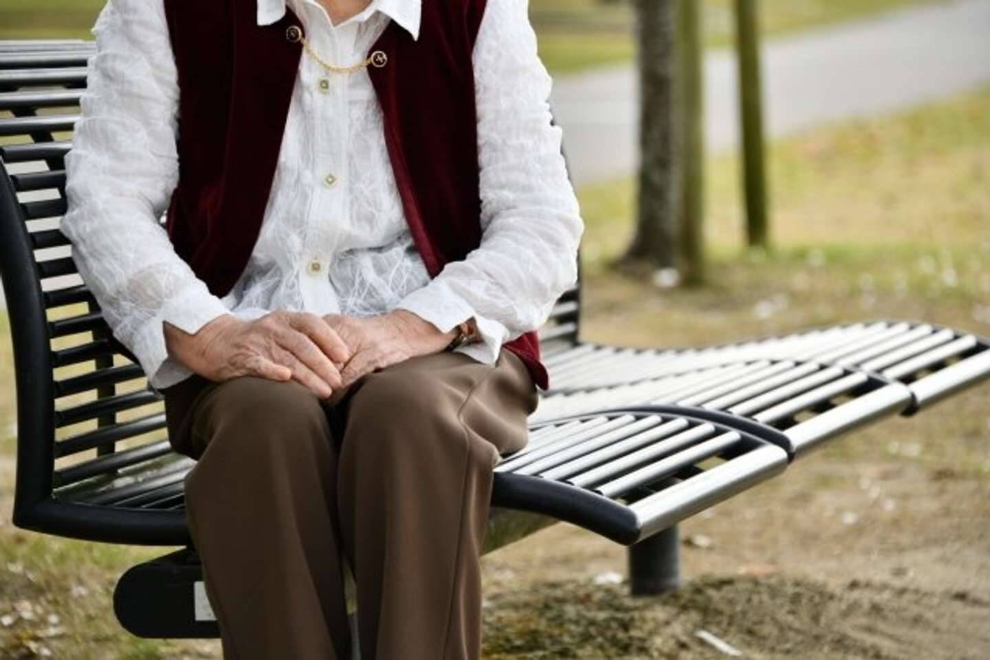 疲れ切ってもう歩けない...すると目の前に3人の男性が　「大変だったでしょう」これだけでは終わらなかった（埼玉県・40代女性）