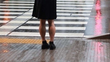 ひとりで歩く女子高生の私に、「乗りな」と声をかけてきた車の男性2人組。断ると再び戻ってきて