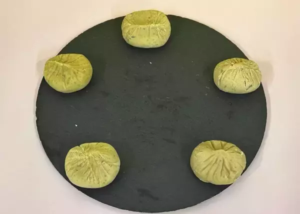 「【中津川栗きんとん祭り】新宿高島屋で開催中　見た目はソックリなのに...食べ比べたら〝違い〟に驚き」の画像