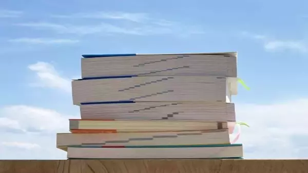 「絶望して警察に行った数日後、自宅に届いた宅配便　開けたら身に覚えのない品々、いったい誰が（福岡県・50代女性）」の画像