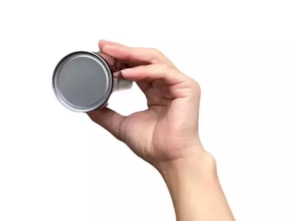 「「1歳の子を抱っこして新幹線に乗った私。荷物も多いし座りたかったのに...」　新米ママの思い出」の画像