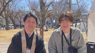 アフロ仏に〝ギャル尼僧〟まで！？　色んなお坊さんに恋愛相談できる「恋バナ縁日」に行ってみた