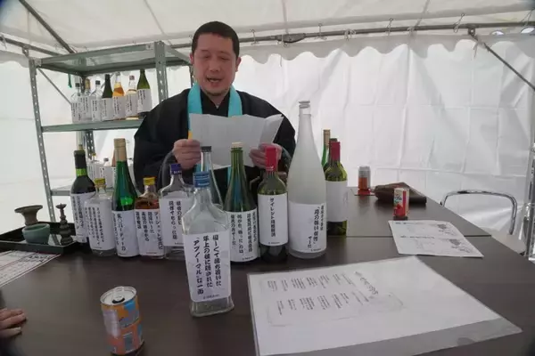 「アフロ仏に〝ギャル尼僧〟まで！？　色んなお坊さんに恋愛相談できる「恋バナ縁日」に行ってみた」の画像