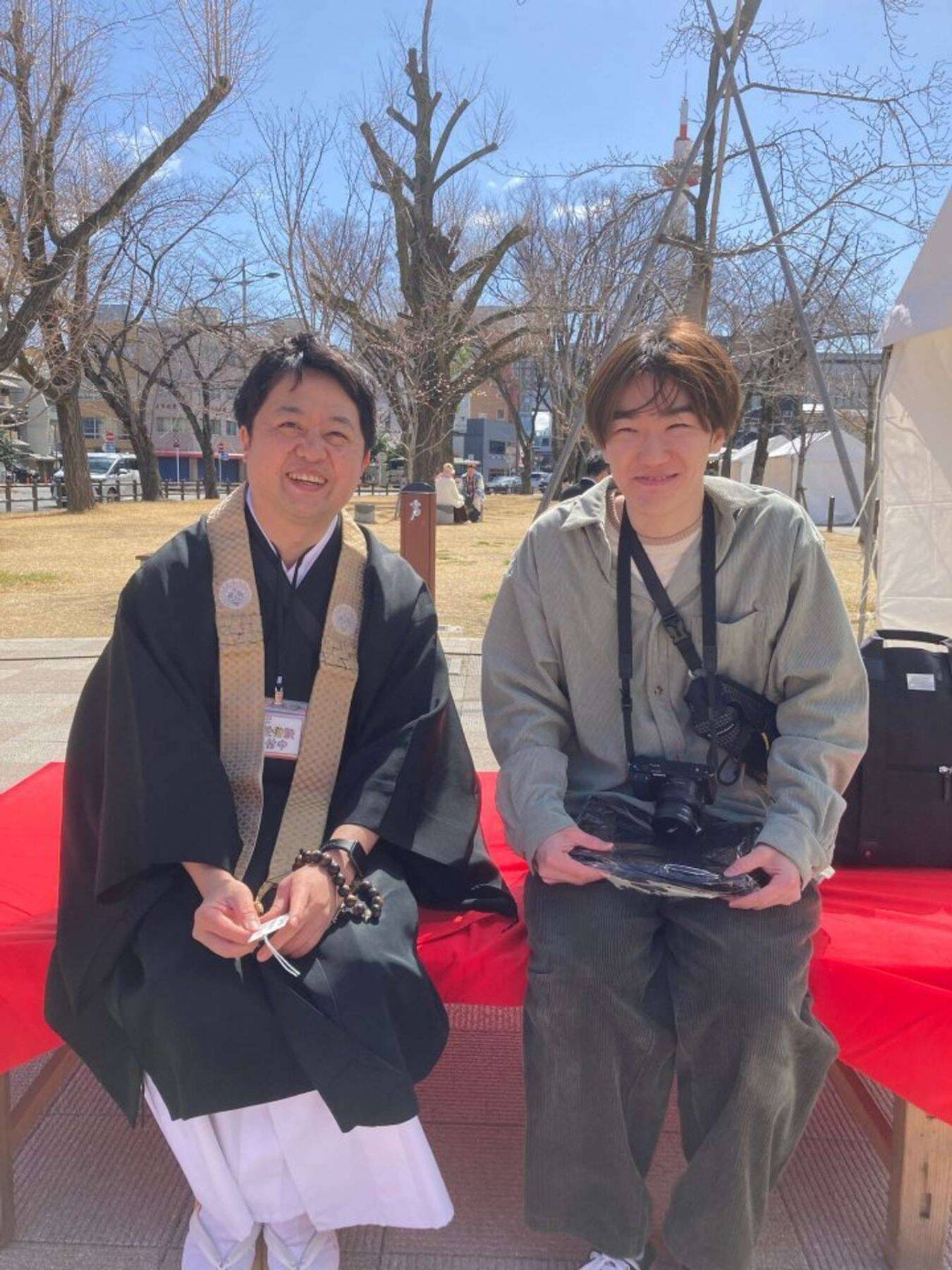 アフロ仏に〝ギャル尼僧〟まで！？　色んなお坊さんに恋愛相談できる「恋バナ縁日」に行ってみた