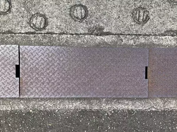 人通りの少ない駐車場でパニックになっていた私　見知らぬ男性がこっちに来る（静岡県・40代女性）