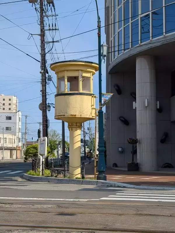 北海道・函館の街に〝謎の建造物〟立っているのは何のため　その正体は...「日本最古」の！？