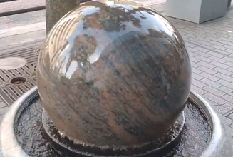 熊本名物の待ち合わせ場所「パル玉」を知っているか？　謎の回る玉...全国から目撃証言も