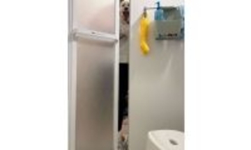 「表情ガチすぎ」「シャイニングみたいなのに可愛い」　ワンコの〝全力拒否フェイス〟に1.7万人爆笑