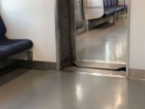 「帰宅ラッシュの総武線で突然の体調不良。車内では我慢して我慢して...気づけば駅のホームで」（千葉県・50代女性）