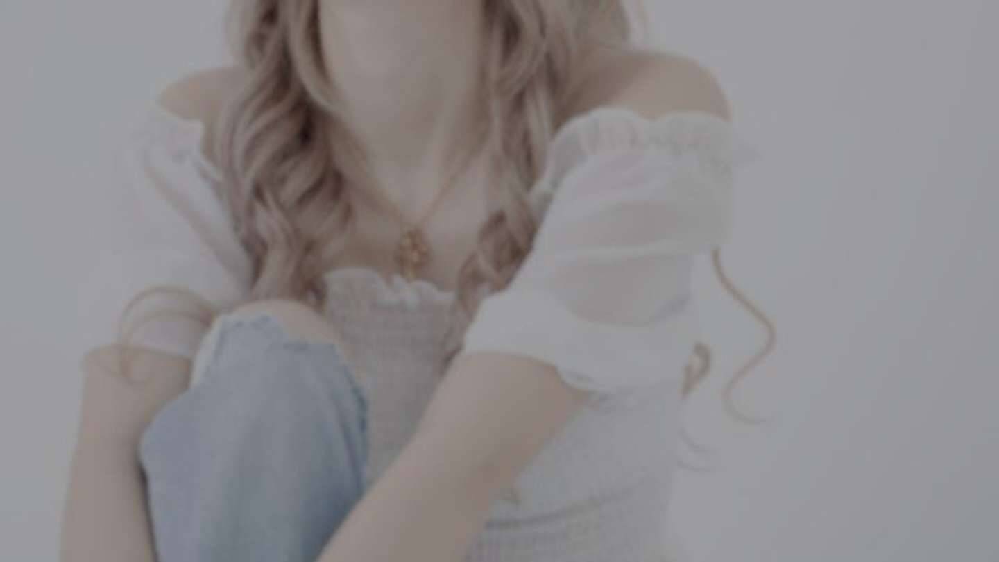 満席の電車、立っていたら気分が悪くなった短大生の私　うずくまってしまうと誰かに話しかけられて（岡山県・40代女性）