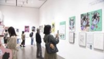 石川・金沢21世紀美術館で中村佑介さんの作品展　イラストや原画など700点以上が展示