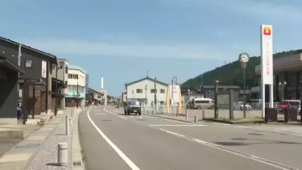 鶴来地区のさらなるにぎわい創出へ　石川・白山市の鶴来本町通り線の無電柱化と歩道整備完了