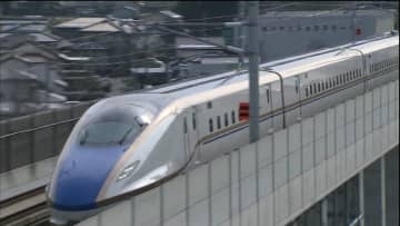東海道新幹線運転見合わせ　北陸経由の利用者増加　北陸新幹線も臨時列車で対応