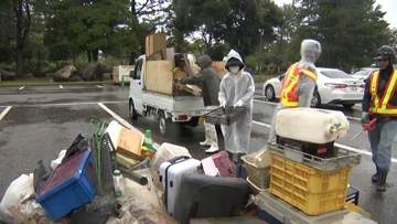 石川県内断続的に雨　大雨の被害が相次いだ羽咋市では自宅の片付け作業
