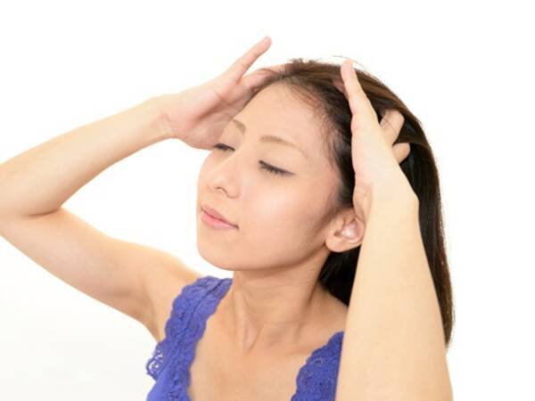 頭皮がむくむと顔のたるみ 睡眠障害に 頭皮マッサージでむくみを解消 14年9月18日 エキサイトニュース
