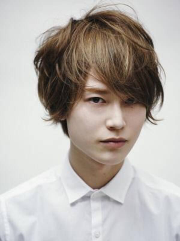 メンズ髪型 塩系男子 綾野剛に学ぶ お洒落なゆるパーマショート 15年6月13日 エキサイトニュース